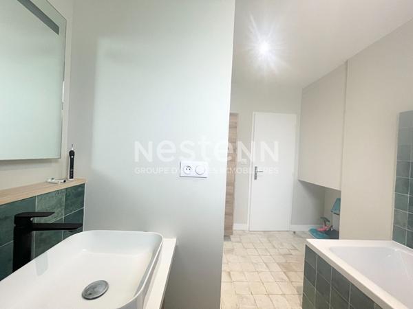 PESSAC- MONTEIL - Maison Contemporaine 6 pièce(s) 146 m2 - 5ch - Piscine - Jardin - Garage