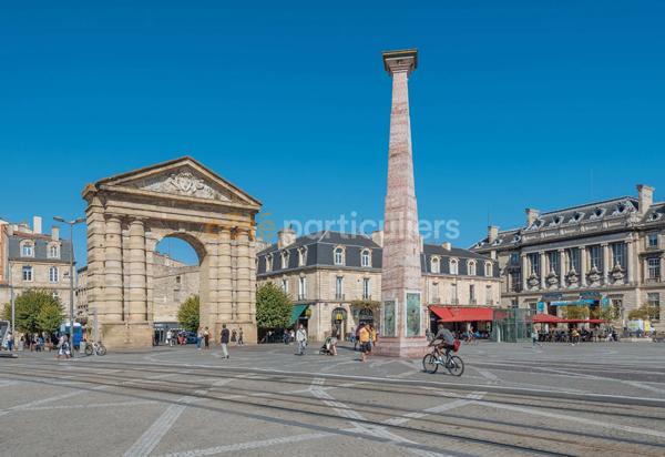 Vente
                Appartement61 m² - 3 Pièces -
                    BORDEAUX (33000)
