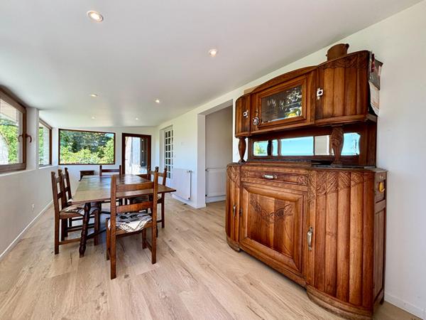 Maison dans un cadre buccolique