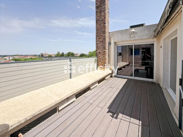 Appartement
         5 pièces
        - 167 m² 378 000 € *