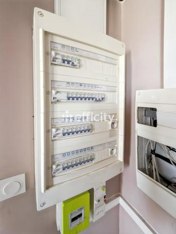 Appartement
         5 pièces
        - 167 m² 378 000 € *