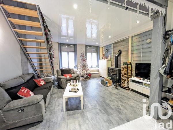 Maison traditionnelle 5 pièces de 104 m² à Haybes (08170)