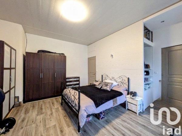 Maison traditionnelle 5 pièces de 104 m² à Haybes (08170)