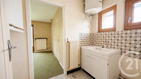 Maison à vendre  5 pièces - 99,60 m 2   ST BONNET EN CHAMPSAUR  - 05