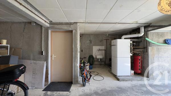 Maison à vendre  8 pièces - 169,60 m 2   GAP  - 05