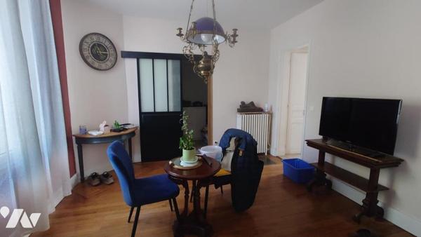MAISON DE VILLE AVEC JARDIN 