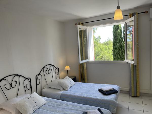 DEPT 34 - AGDE - VILLA ATYPIQUE 135 M2 - JARDIN 200 M2