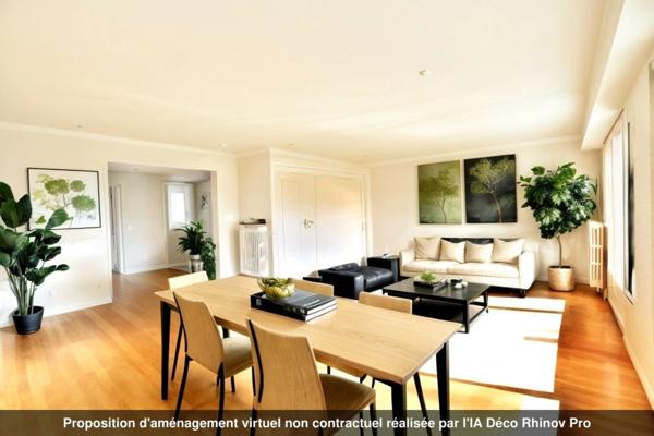 A vendre T3 Nantes proche hyper-centre, de 82m2 avec vue dégagée et balcon.