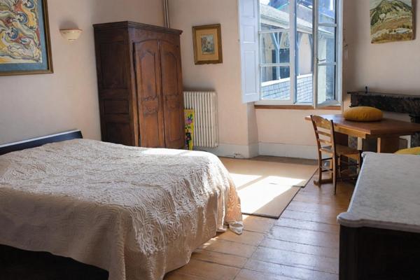 IMMEUBLE LOCATIF - MAISON de MAITRE du XVIIè
