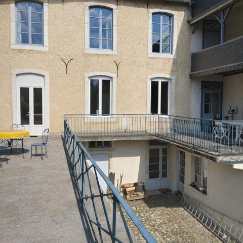 IMMEUBLE LOCATIF - MAISON de MAITRE du XVIIè
