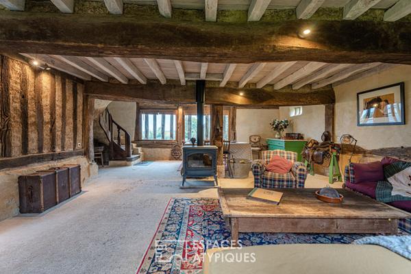 Maison normande avec herbage et boxes pour chevaux