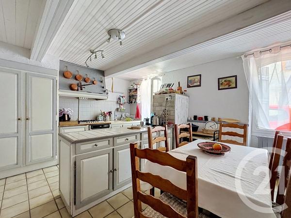Maison à vendre  6 pièces - 183 m 2   ST QUIRC  - 09