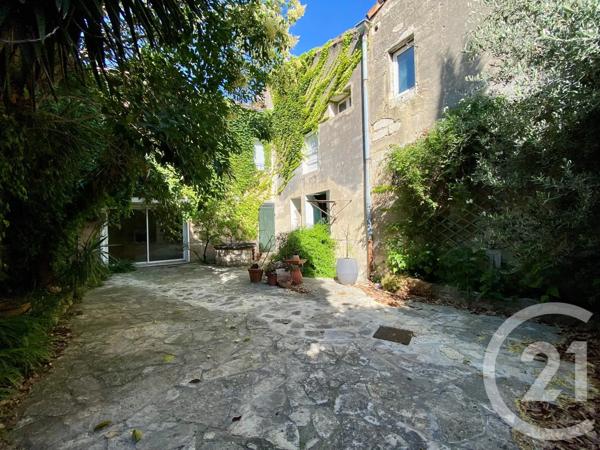 Maison à vendre  4 pièces - 177,30 m 2   LUNEL  - 34