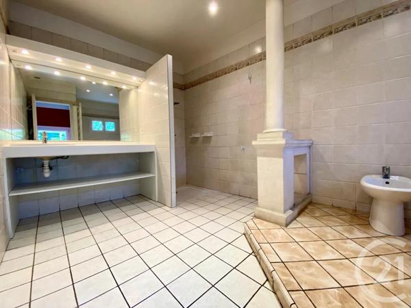 Maison à vendre  4 pièces - 177,30 m 2   LUNEL  - 34