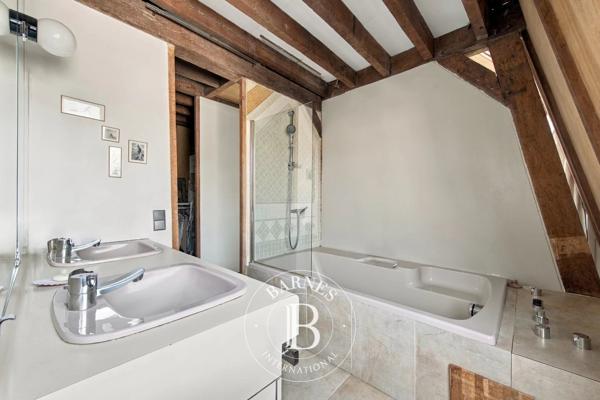 Paris 3ème, Appartement 3 Chambres -  172 m² à vendre
