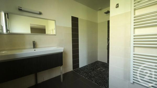 Maison à vendre  5 pièces - 166,48 m 2   LACHAPELLE AUZAC  - 46