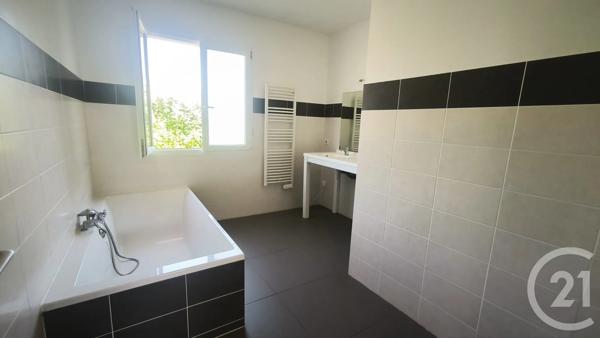 Maison à vendre  5 pièces - 166,48 m 2   LACHAPELLE AUZAC  - 46