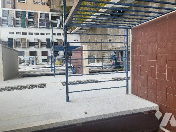 Traverse RAYNOUARD 
Joli et grand type 4 de 86 m² , 3 chambres , 
séjour sur balcon