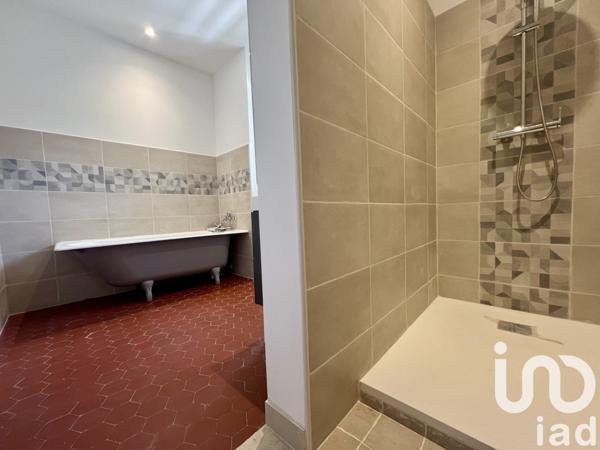 Maison 5 pièces de 170 m² à Sarrians (84260)