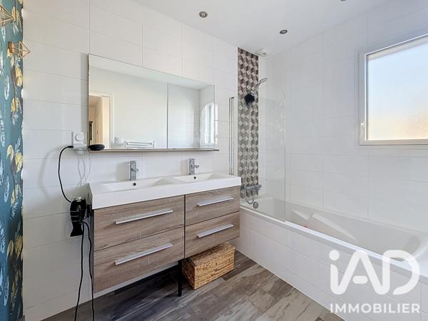 Maison à vendre 5 pièces 94 m² Saint-Gilles