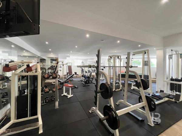 Roquebrune-Cap-Martin, Villa avec Piscine et Vue Exceptionnelle sur la Mer et Monaco