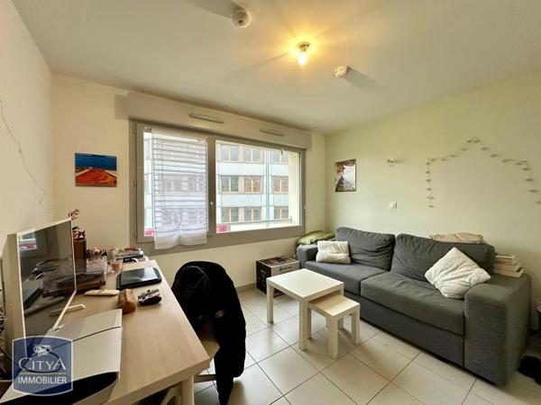 Appartement à louer 1 pièce 21.66m² Tours (37200)
