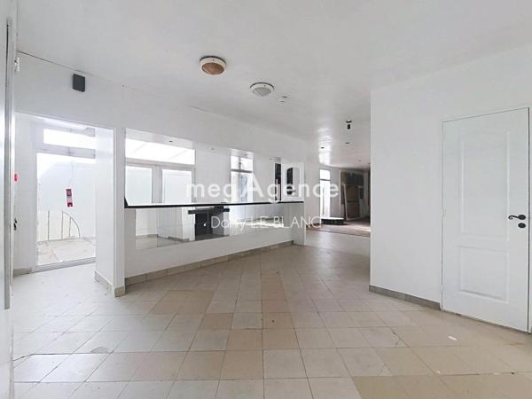 Local Commercial à Chartres, 28000 - 6 pièces 200m²