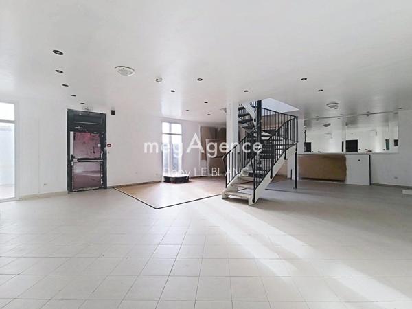 Local Commercial à Chartres, 28000 - 6 pièces 200m²