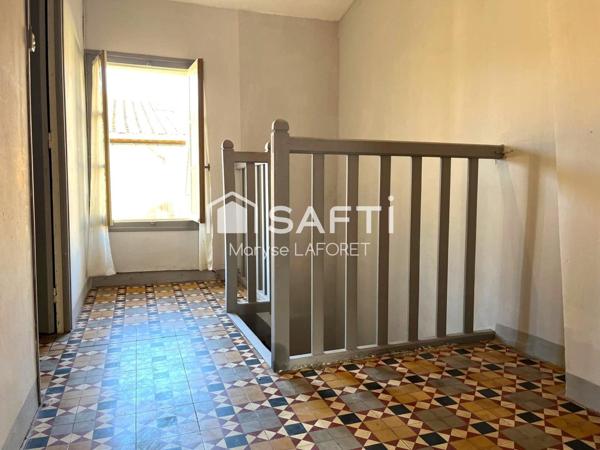 Maison de village avec garage et une cour de 20m² !