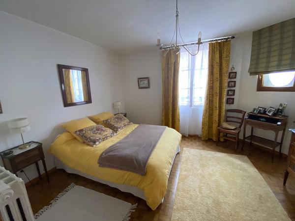 Crépy-en-Valois (60800) CREPY-EN-VALOIS QUARTIER HISTORIQUE BELLE MAISON DE 130 m² + GARAGE