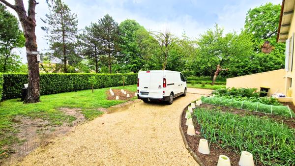 Grande maison familiale avec garage et terrain ? Proche commodites a Bergerac !