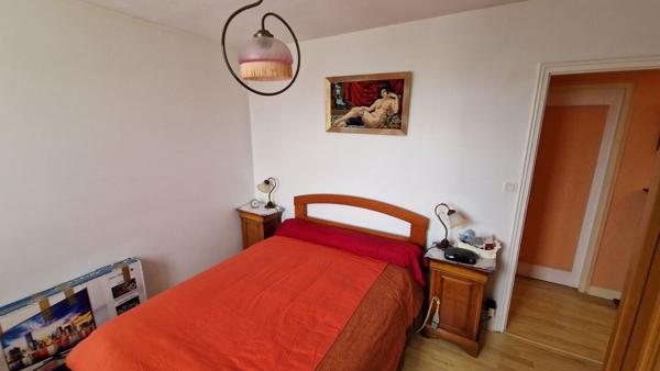 Grande maison familiale avec garage et terrain ? Proche commodites a Bergerac !