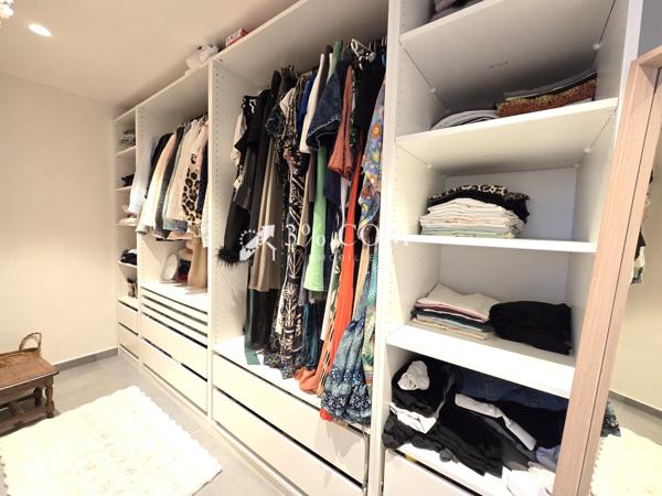 Loft 5 pièce(s) 3 chambre(s) 144 m²