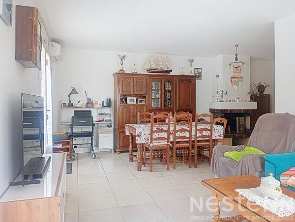 Maison de plain-pied à vendre à Saujon dans un quartier calme - Confort et tranquillité assurés à quelques minutes du centre ville.