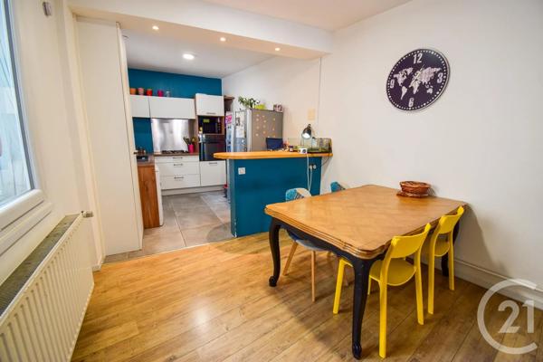 Appartement F4 à vendre  4 pièces - 109,96 m 2   THOISSEY  - 01