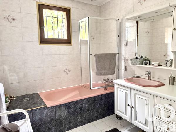 Maison à vendre 7 pièces 137 m² Montlhéry