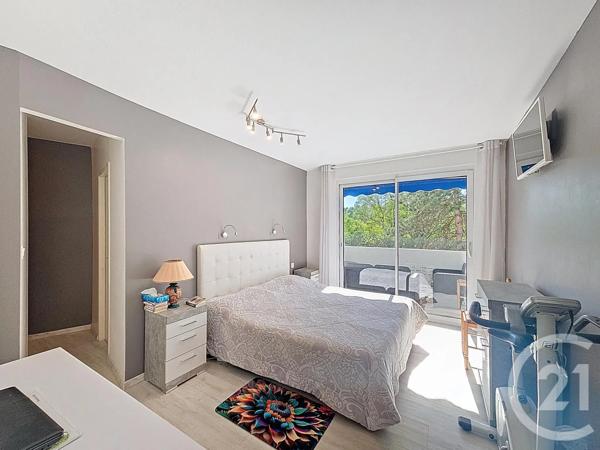 Appartement F5 à vendre  5 pièces - 107,55 m 2   MONTELIMAR  - 26