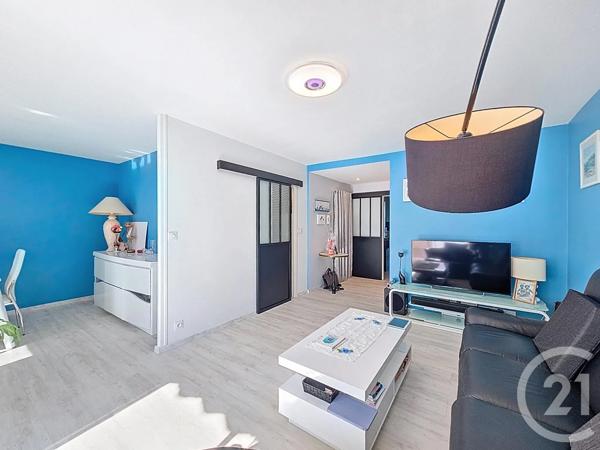 Appartement F5 à vendre  5 pièces - 107,55 m 2   MONTELIMAR  - 26