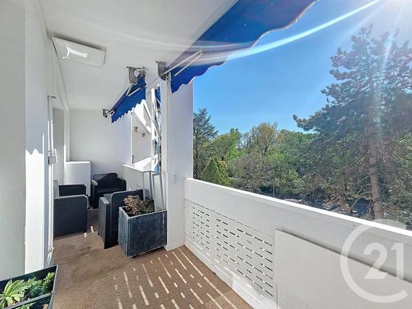 Appartement F5 à vendre  5 pièces - 107,55 m 2   MONTELIMAR  - 26