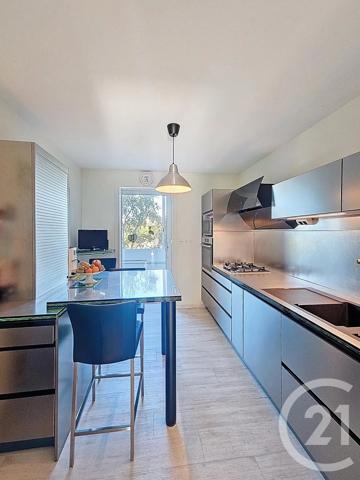 Appartement F5 à vendre  5 pièces - 107,55 m 2   MONTELIMAR  - 26