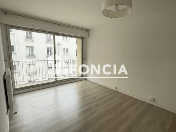 Location Appartement 2 pièces 45.7 m² - 57 RUE DES CEVENNES Paris 75015