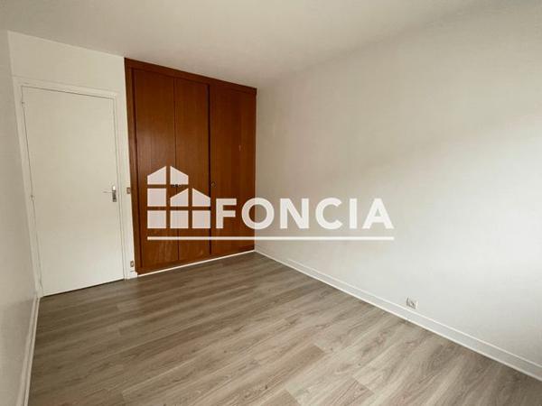 Location Appartement 2 pièces 45.7 m² - 57 RUE DES CEVENNES Paris 75015