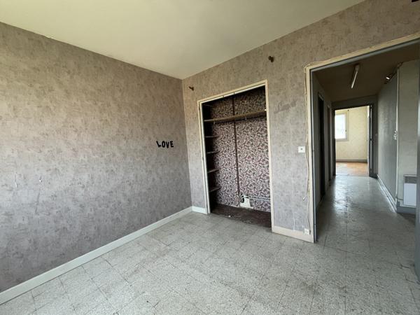 Appartement à CHEMIN DE TERRON (06200)