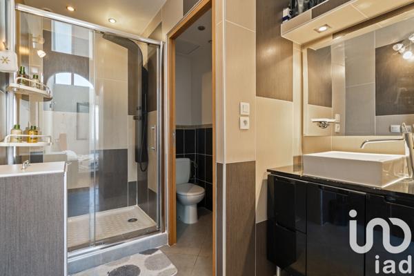 Maison à vendre 5 pièces 223 m² Lyon 8