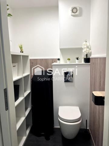 TRÈS JOLI APPARTEMENT RÉNOVÉ 85M2 AVEC UNE BELLE TERRASSE COSY DE 21M2 + DÈPENDANCE