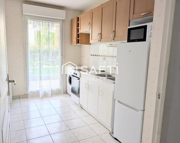 Appartement T2 avec terrasse, garage et piscine