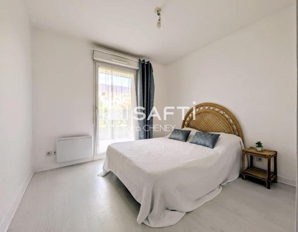 Appartement T2 avec terrasse, garage et piscine