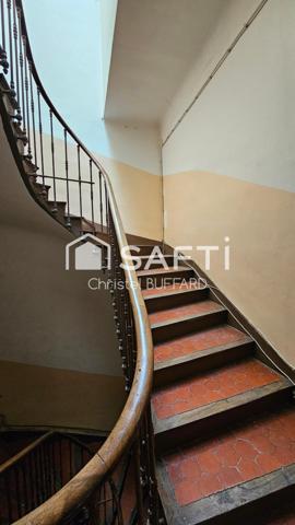 Le charme d’un village, ce T3 contemporain au centre de Roquevaire va vous surprendre