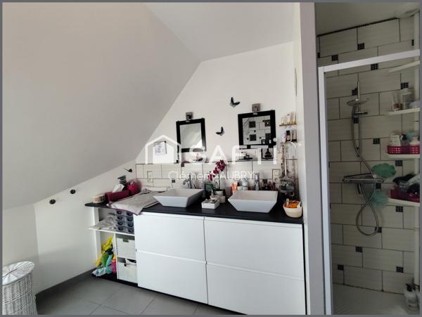 Beau pavillon familial avec terrain d'environ 600m² !!