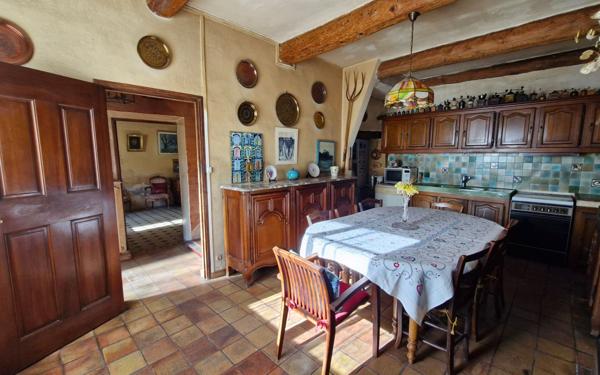 Maison à vendre    7 pièces •  Villeneuve-lès-Avignon